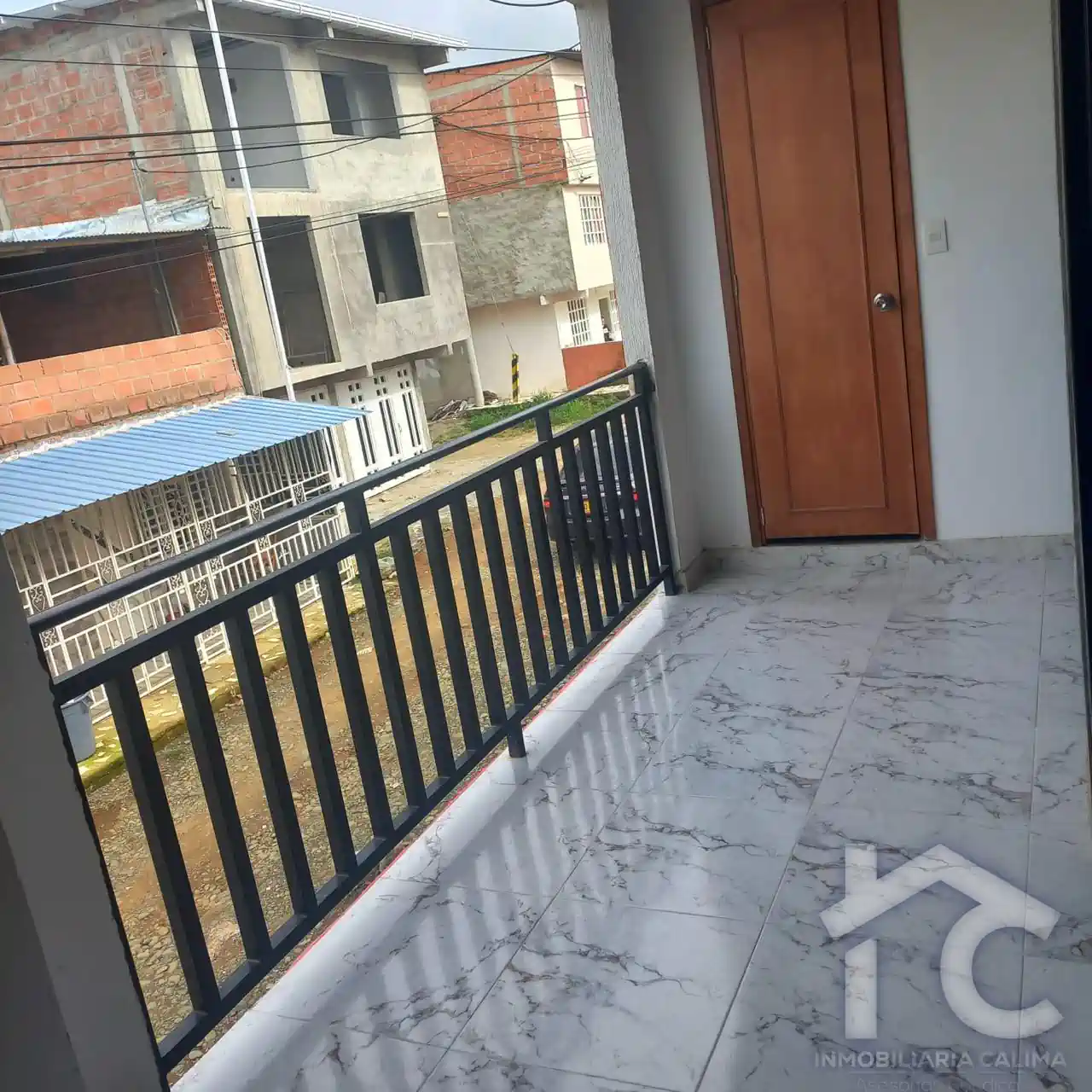 Casa de tres pisos independientes Luisa Fernanda